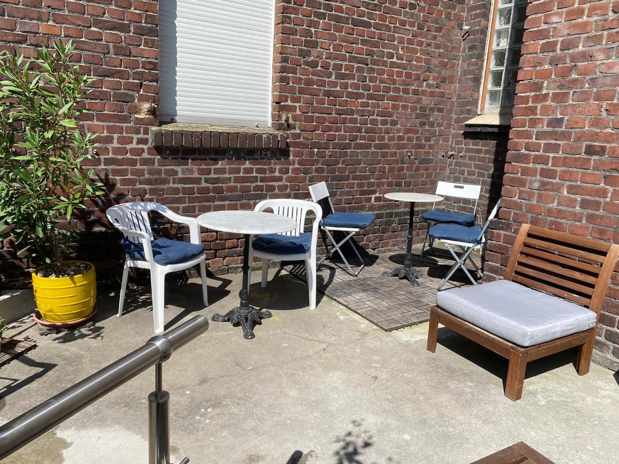 2 Rooms, Free Parking, 25 Min To Duesseldorf, 150 Mbps Wlan Duisburg Exterior photo